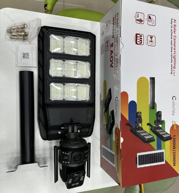 Camera lampadaire solaire 4G 3Ecrans 4K